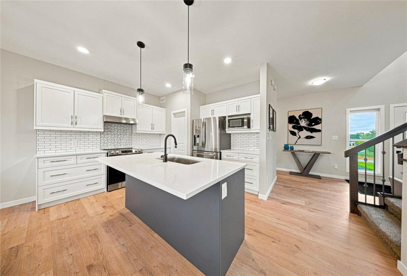 195 Tanager, 3 Bedroom Bedrooms, 11 Room Rooms,2 BathroomBathrooms,Residential,For Sale,Tanager,0