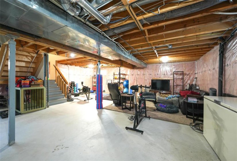 99 Linden Lake, 3 Bedroom Bedrooms, 10 Room Rooms,2 BathroomBathrooms,Residential,For Sale,Linden Lake,0