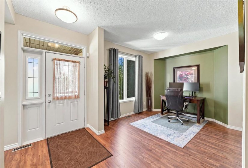 99 Linden Lake, 3 Bedroom Bedrooms, 10 Room Rooms,2 BathroomBathrooms,Residential,For Sale,Linden Lake,0