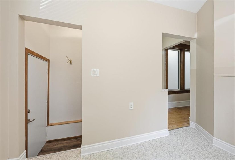 120 Lenore, 4 Bedroom Bedrooms, 13 Room Rooms,2 BathroomBathrooms,Residential,For Sale,Lenore,0