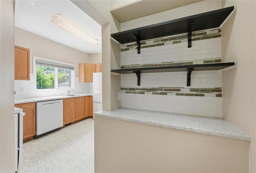 120 Lenore, 4 Bedroom Bedrooms, 13 Room Rooms,2 BathroomBathrooms,Residential,For Sale,Lenore,0