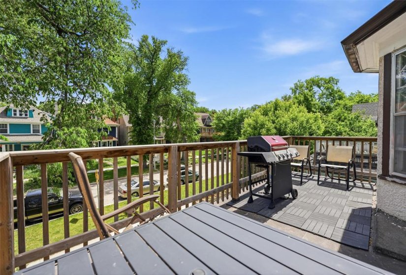 120 Lenore, 4 Bedroom Bedrooms, 13 Room Rooms,2 BathroomBathrooms,Residential,For Sale,Lenore,0