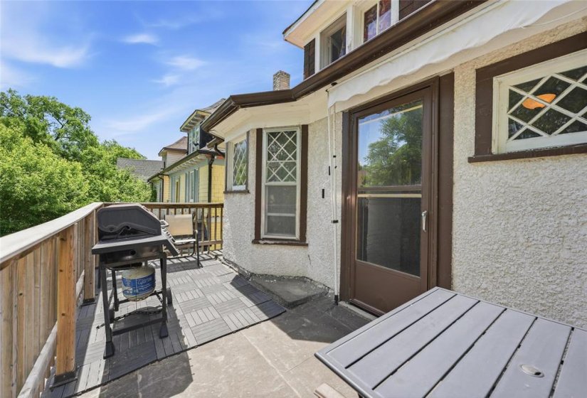 120 Lenore, 4 Bedroom Bedrooms, 13 Room Rooms,2 BathroomBathrooms,Residential,For Sale,Lenore,0