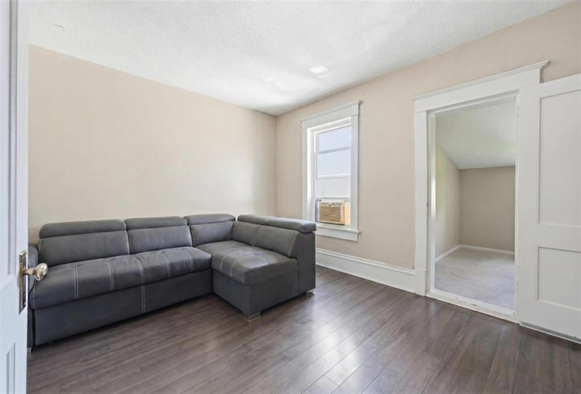 120 Lenore, 4 Bedroom Bedrooms, 13 Room Rooms,2 BathroomBathrooms,Residential,For Sale,Lenore,0