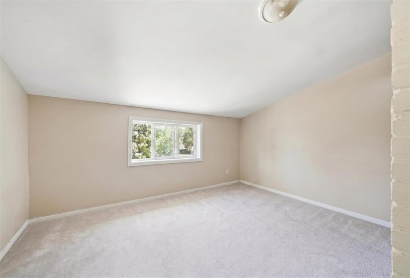 120 Lenore, 4 Bedroom Bedrooms, 13 Room Rooms,2 BathroomBathrooms,Residential,For Sale,Lenore,0