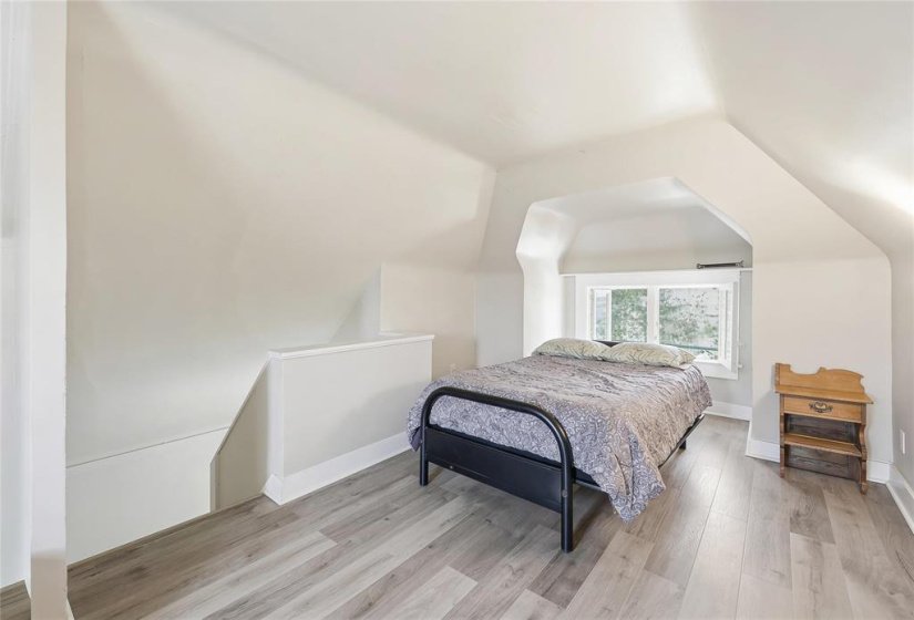 120 Lenore, 4 Bedroom Bedrooms, 13 Room Rooms,2 BathroomBathrooms,Residential,For Sale,Lenore,0
