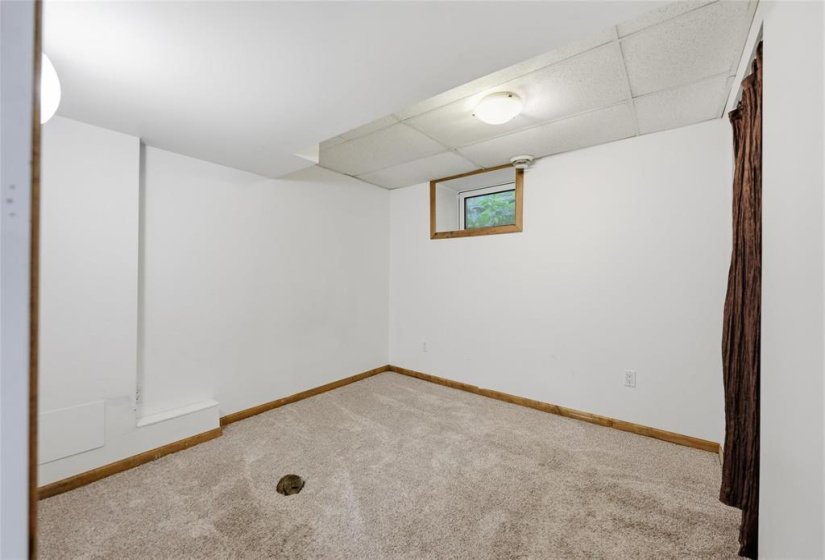 120 Lenore, 4 Bedroom Bedrooms, 13 Room Rooms,2 BathroomBathrooms,Residential,For Sale,Lenore,0