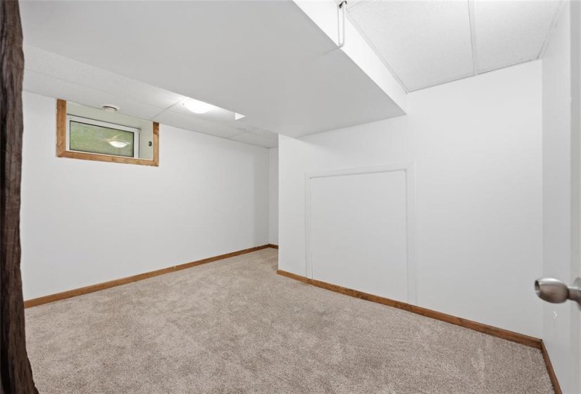 120 Lenore, 4 Bedroom Bedrooms, 13 Room Rooms,2 BathroomBathrooms,Residential,For Sale,Lenore,0