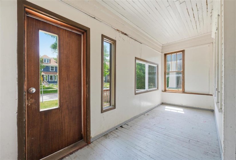 120 Lenore, 4 Bedroom Bedrooms, 13 Room Rooms,2 BathroomBathrooms,Residential,For Sale,Lenore,0