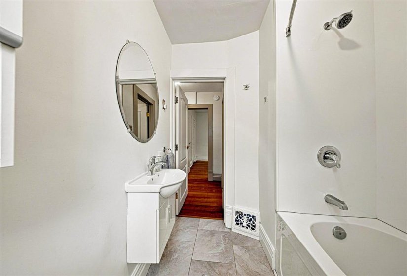 180 Polson, 4 Bedroom Bedrooms, 10 Room Rooms,2 BathroomBathrooms,Residential,For Sale,Polson,0