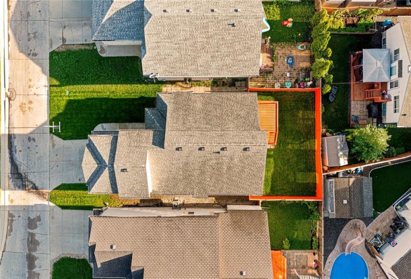 27 Evelyne Reese, 5 Bedroom Bedrooms, 13 Room Rooms,2 BathroomBathrooms,Residential,For Sale,Evelyne Reese,0