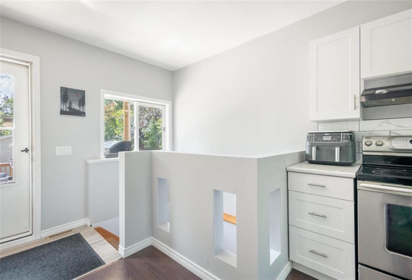 70 Sadler, 3 Bedroom Bedrooms, 10 Room Rooms,1 BathroomBathrooms,Residential,For Sale,Sadler,0