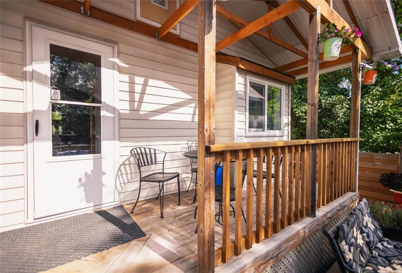 70 Sadler, 3 Bedroom Bedrooms, 10 Room Rooms,1 BathroomBathrooms,Residential,For Sale,Sadler,0