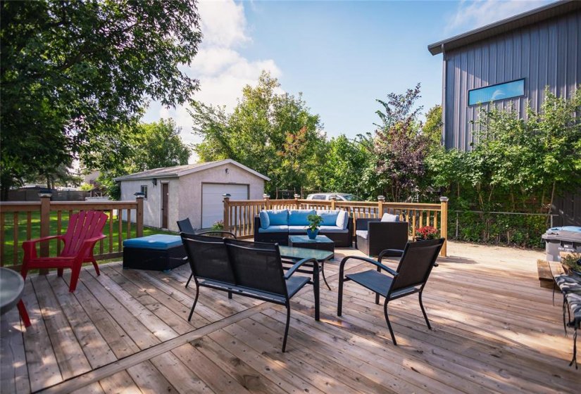 70 Sadler, 3 Bedroom Bedrooms, 10 Room Rooms,1 BathroomBathrooms,Residential,For Sale,Sadler,0