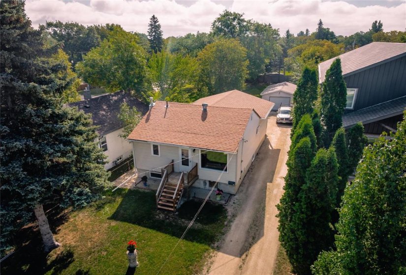 70 Sadler, 3 Bedroom Bedrooms, 10 Room Rooms,1 BathroomBathrooms,Residential,For Sale,Sadler,0