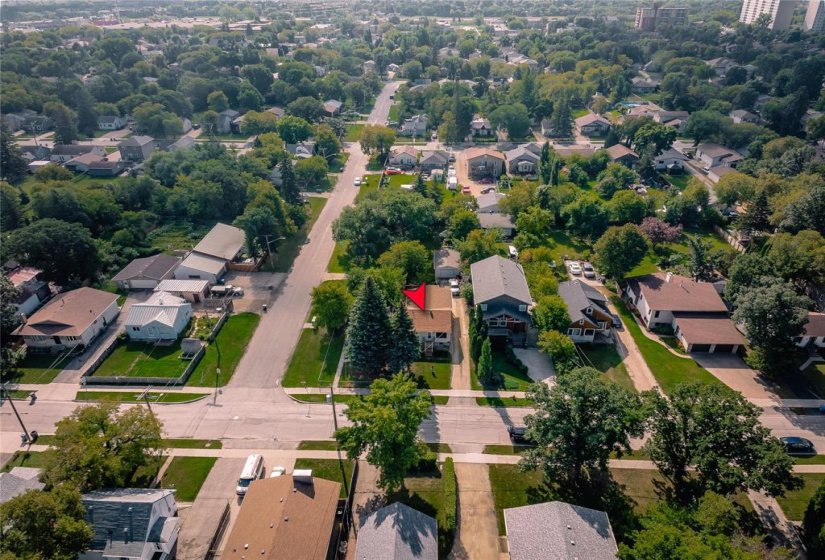 70 Sadler, 3 Bedroom Bedrooms, 10 Room Rooms,1 BathroomBathrooms,Residential,For Sale,Sadler,0