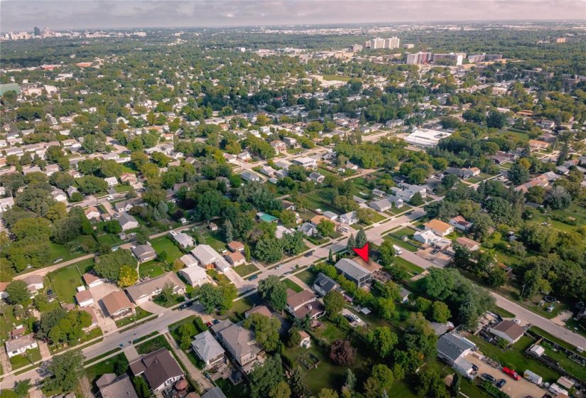70 Sadler, 3 Bedroom Bedrooms, 10 Room Rooms,1 BathroomBathrooms,Residential,For Sale,Sadler,0