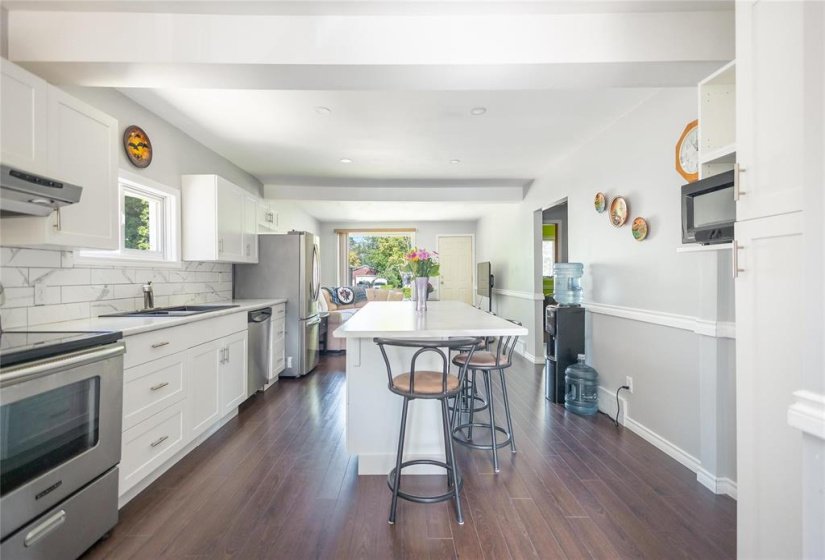 70 Sadler, 3 Bedroom Bedrooms, 10 Room Rooms,1 BathroomBathrooms,Residential,For Sale,Sadler,0
