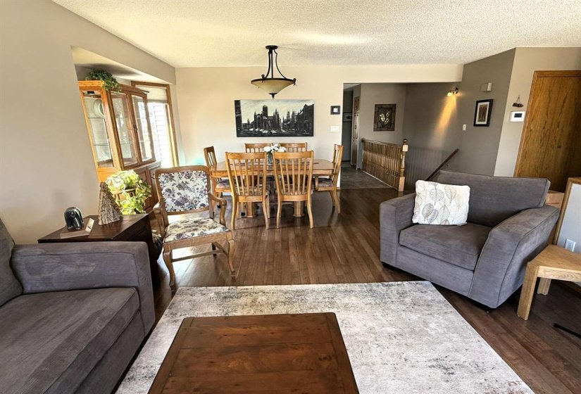 272 1ST, 4 Bedroom Bedrooms, 15 Room Rooms,3 BathroomBathrooms,Residential,For Sale,1ST,0