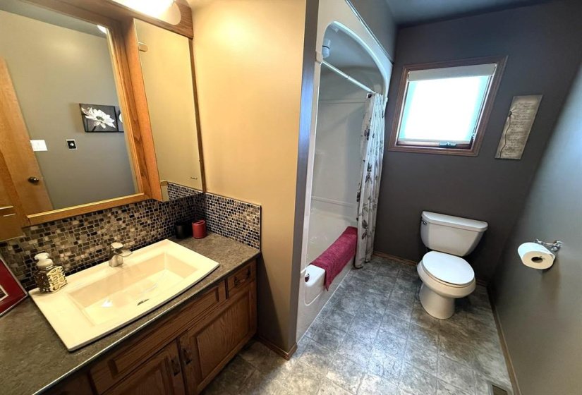 272 1ST, 4 Bedroom Bedrooms, 15 Room Rooms,3 BathroomBathrooms,Residential,For Sale,1ST,0