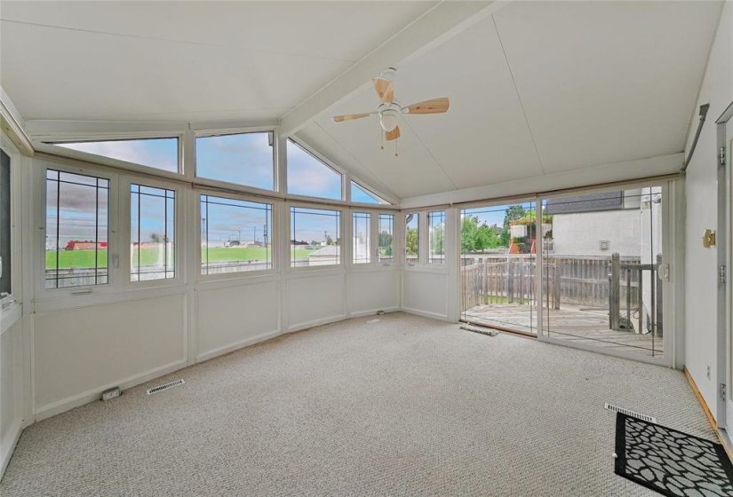 174 Laurel Ridge, 4 Bedroom Bedrooms, 14 Room Rooms,3 BathroomBathrooms,Residential,For Sale,Laurel Ridge,0