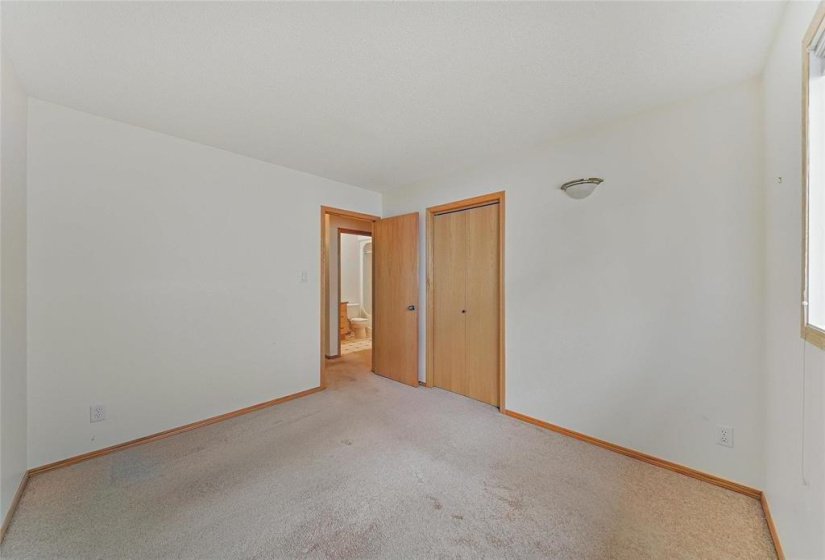 174 Laurel Ridge, 4 Bedroom Bedrooms, 14 Room Rooms,3 BathroomBathrooms,Residential,For Sale,Laurel Ridge,0
