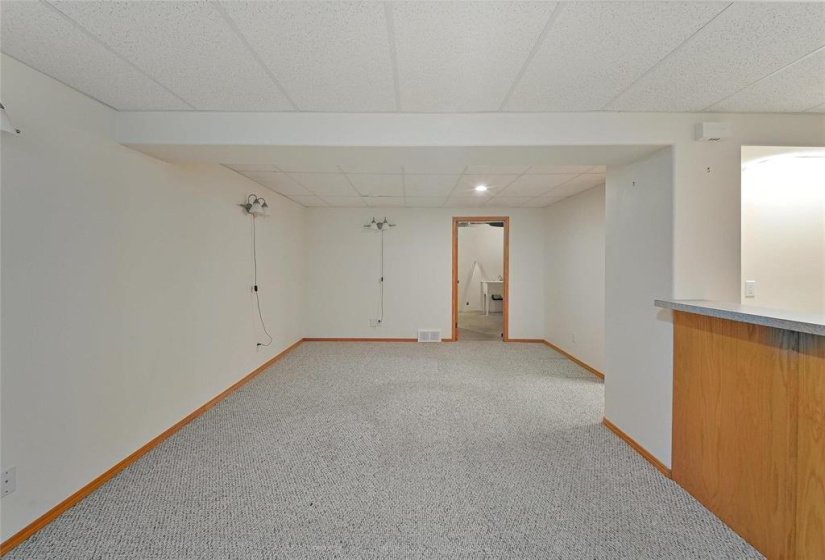174 Laurel Ridge, 4 Bedroom Bedrooms, 14 Room Rooms,3 BathroomBathrooms,Residential,For Sale,Laurel Ridge,0