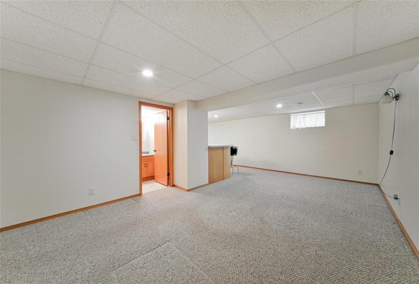 174 Laurel Ridge, 4 Bedroom Bedrooms, 14 Room Rooms,3 BathroomBathrooms,Residential,For Sale,Laurel Ridge,0
