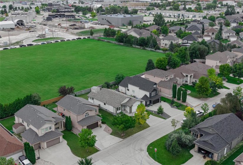 174 Laurel Ridge, 4 Bedroom Bedrooms, 14 Room Rooms,3 BathroomBathrooms,Residential,For Sale,Laurel Ridge,0