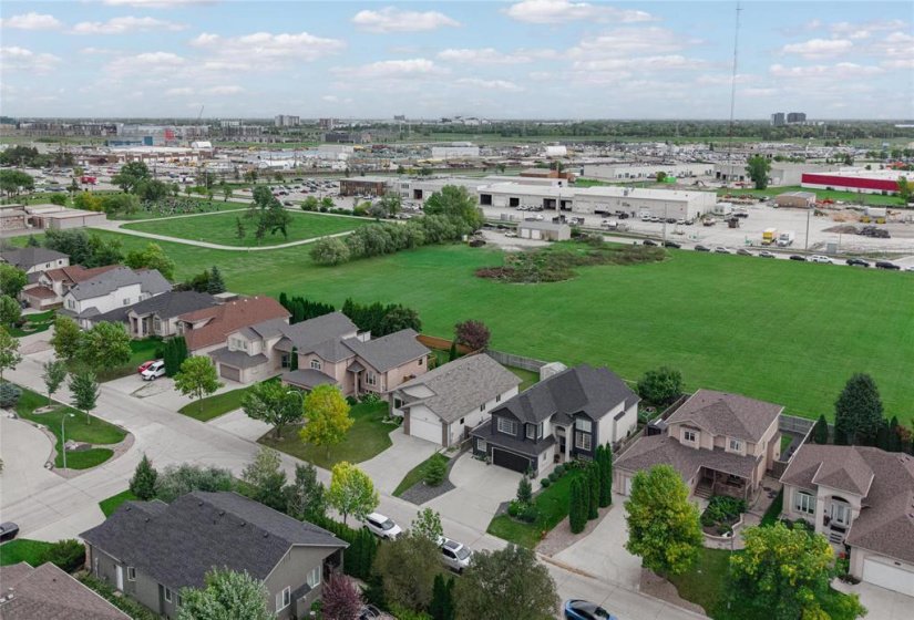 174 Laurel Ridge, 4 Bedroom Bedrooms, 14 Room Rooms,3 BathroomBathrooms,Residential,For Sale,Laurel Ridge,0