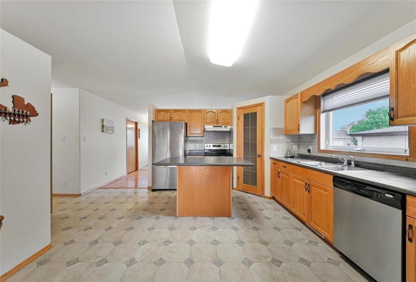 174 Laurel Ridge, 4 Bedroom Bedrooms, 14 Room Rooms,3 BathroomBathrooms,Residential,For Sale,Laurel Ridge,0
