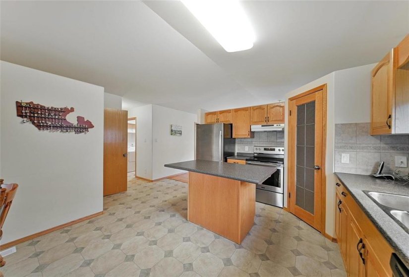 174 Laurel Ridge, 4 Bedroom Bedrooms, 14 Room Rooms,3 BathroomBathrooms,Residential,For Sale,Laurel Ridge,0