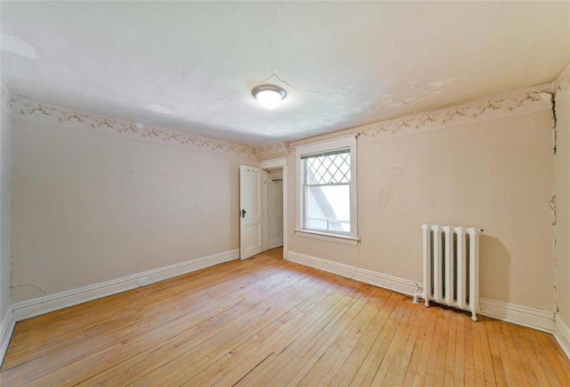 982 McMillan, 4 Bedroom Bedrooms, 11 Room Rooms,1 BathroomBathrooms,Residential,For Sale,McMillan,0