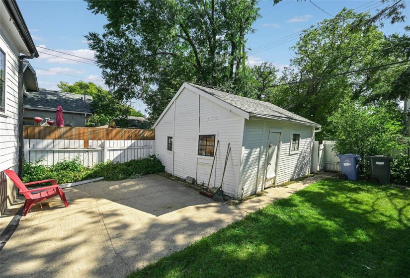 982 McMillan, 4 Bedroom Bedrooms, 11 Room Rooms,1 BathroomBathrooms,Residential,For Sale,McMillan,0