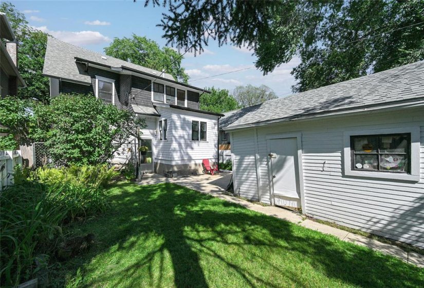 982 McMillan, 4 Bedroom Bedrooms, 11 Room Rooms,1 BathroomBathrooms,Residential,For Sale,McMillan,0