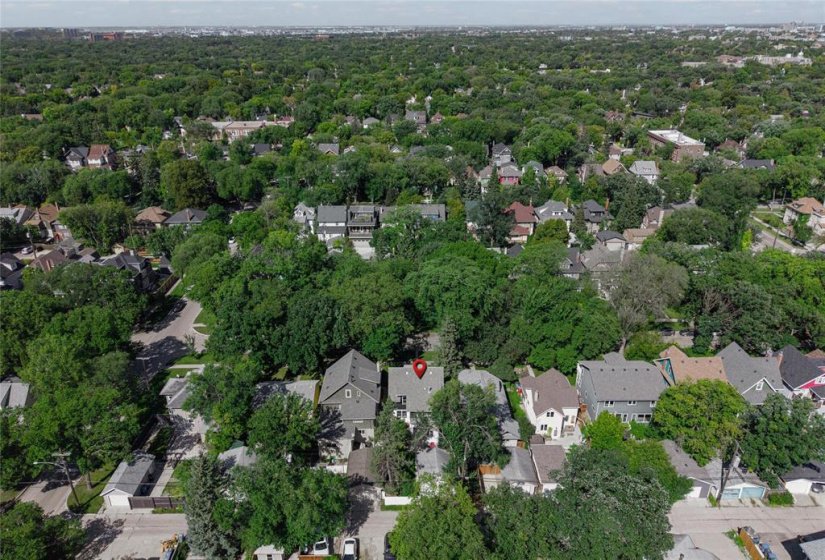 982 McMillan, 4 Bedroom Bedrooms, 11 Room Rooms,1 BathroomBathrooms,Residential,For Sale,McMillan,0