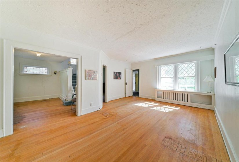 982 McMillan, 4 Bedroom Bedrooms, 11 Room Rooms,1 BathroomBathrooms,Residential,For Sale,McMillan,0