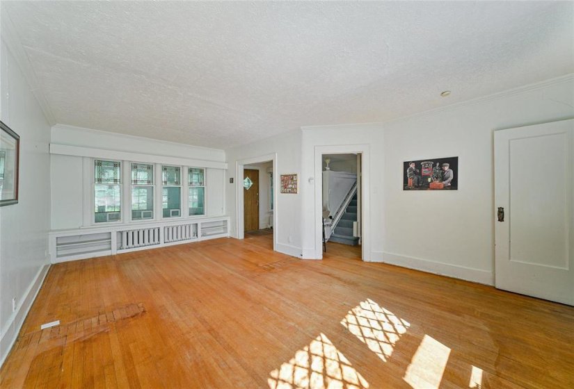 982 McMillan, 4 Bedroom Bedrooms, 11 Room Rooms,1 BathroomBathrooms,Residential,For Sale,McMillan,0