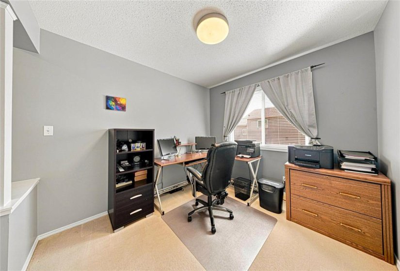 18 Lessard, 4 Bedroom Bedrooms, 16 Room Rooms,2 BathroomBathrooms,Residential,For Sale,Lessard,0