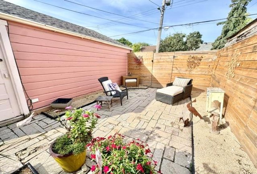 890 Dominion, 3 Bedroom Bedrooms, 8 Room Rooms,2 BathroomBathrooms,Residential,For Sale,Dominion,0