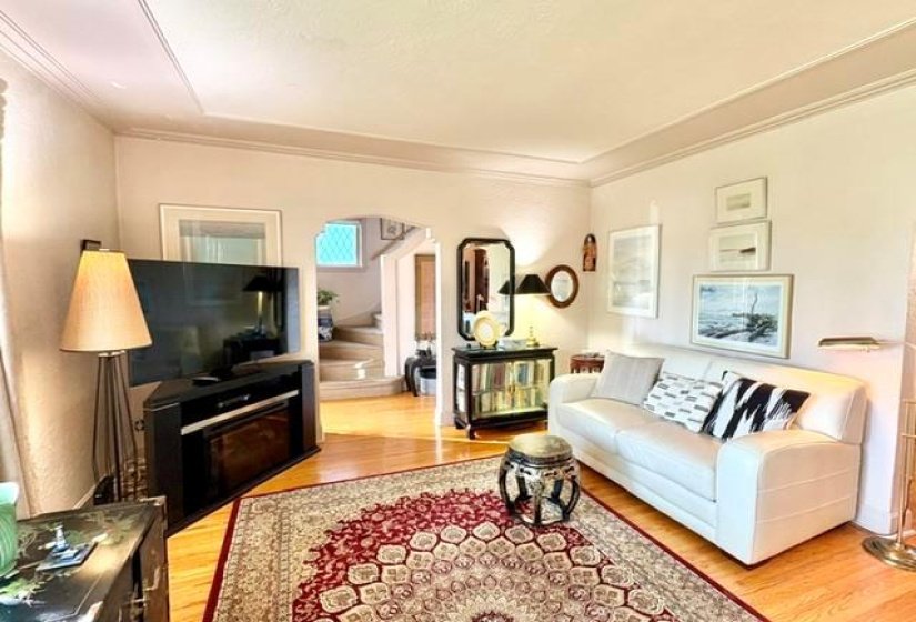 890 Dominion, 3 Bedroom Bedrooms, 8 Room Rooms,2 BathroomBathrooms,Residential,For Sale,Dominion,0