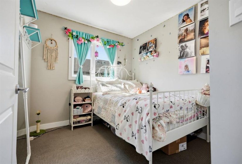 340 John Angus, 3 Bedroom Bedrooms, 12 Room Rooms,3 BathroomBathrooms,Condominium,For Sale,John Angus,0