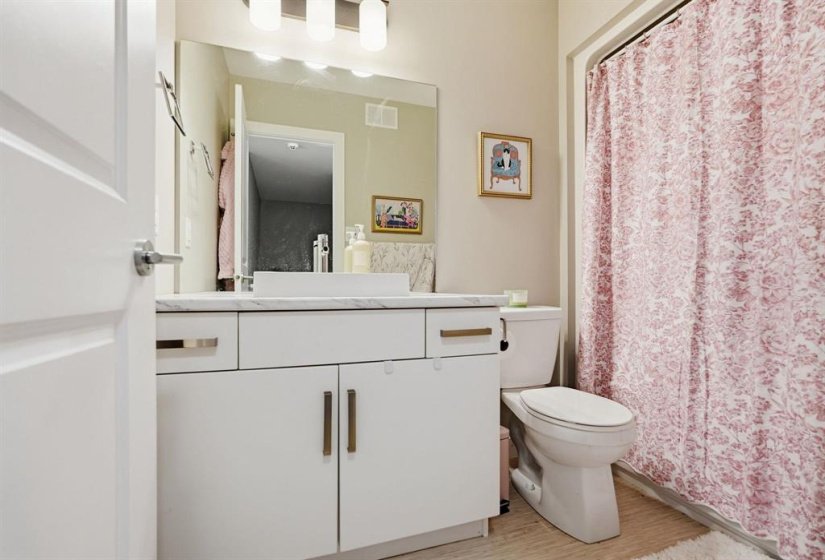 340 John Angus, 3 Bedroom Bedrooms, 12 Room Rooms,3 BathroomBathrooms,Condominium,For Sale,John Angus,0