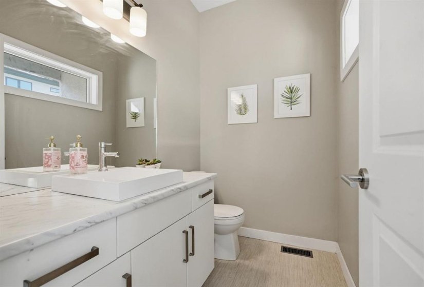 340 John Angus, 3 Bedroom Bedrooms, 12 Room Rooms,3 BathroomBathrooms,Condominium,For Sale,John Angus,0