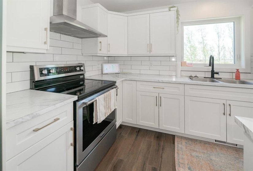 22 BRAMBLEWOOD, 3 Bedroom Bedrooms, 9 Room Rooms,2 BathroomBathrooms,Residential,For Sale,BRAMBLEWOOD,0