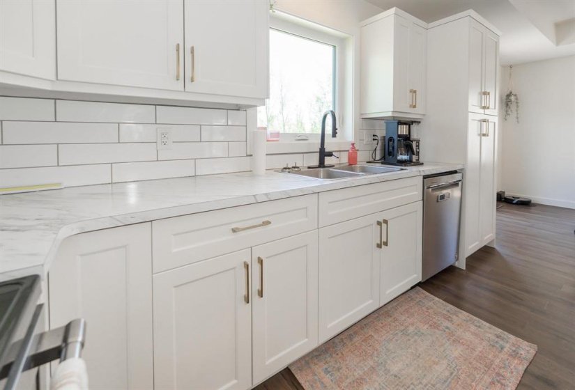 22 BRAMBLEWOOD, 3 Bedroom Bedrooms, 9 Room Rooms,2 BathroomBathrooms,Residential,For Sale,BRAMBLEWOOD,0
