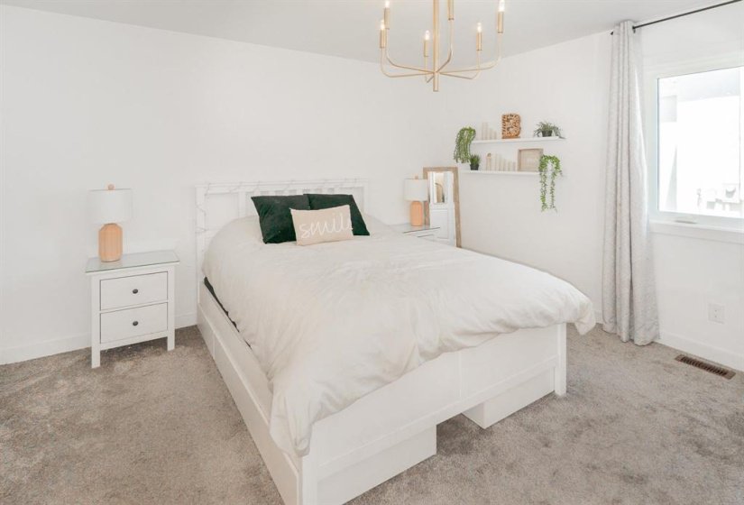 22 BRAMBLEWOOD, 3 Bedroom Bedrooms, 9 Room Rooms,2 BathroomBathrooms,Residential,For Sale,BRAMBLEWOOD,0