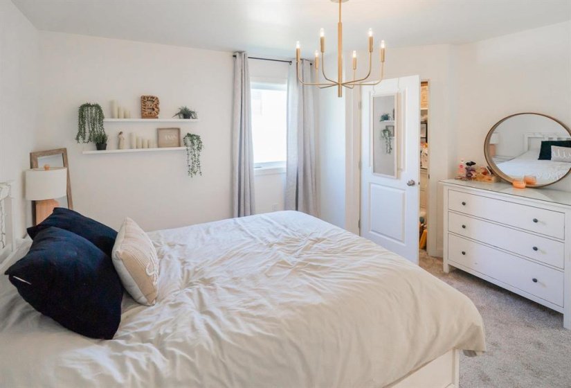 22 BRAMBLEWOOD, 3 Bedroom Bedrooms, 9 Room Rooms,2 BathroomBathrooms,Residential,For Sale,BRAMBLEWOOD,0
