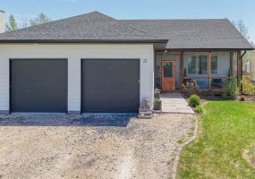 22 BRAMBLEWOOD, 3 Bedroom Bedrooms, 9 Room Rooms,2 BathroomBathrooms,Residential,For Sale,BRAMBLEWOOD,0 22 BRAMBLEWOOD, 3 Bedroom Bedrooms, 9 Room Rooms,2 BathroomBathrooms,Residential,For Sale,BRAMBLEWOOD,0