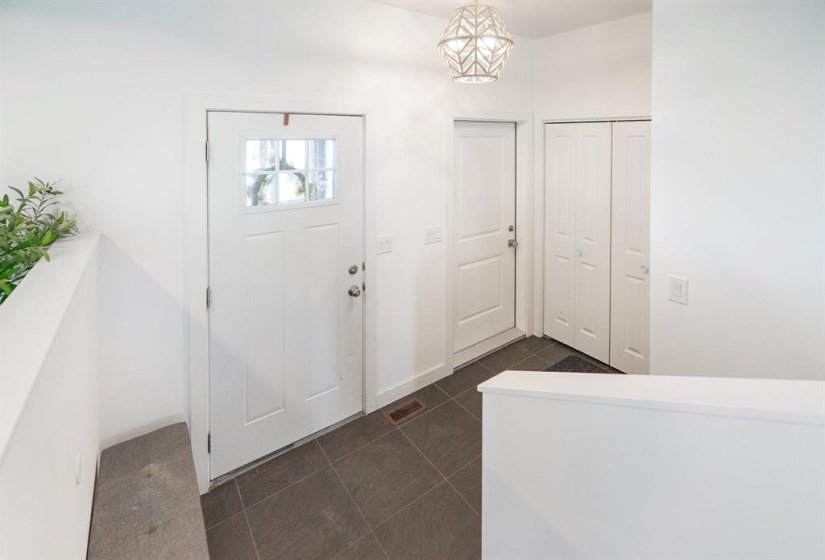 22 BRAMBLEWOOD, 3 Bedroom Bedrooms, 9 Room Rooms,2 BathroomBathrooms,Residential,For Sale,BRAMBLEWOOD,0